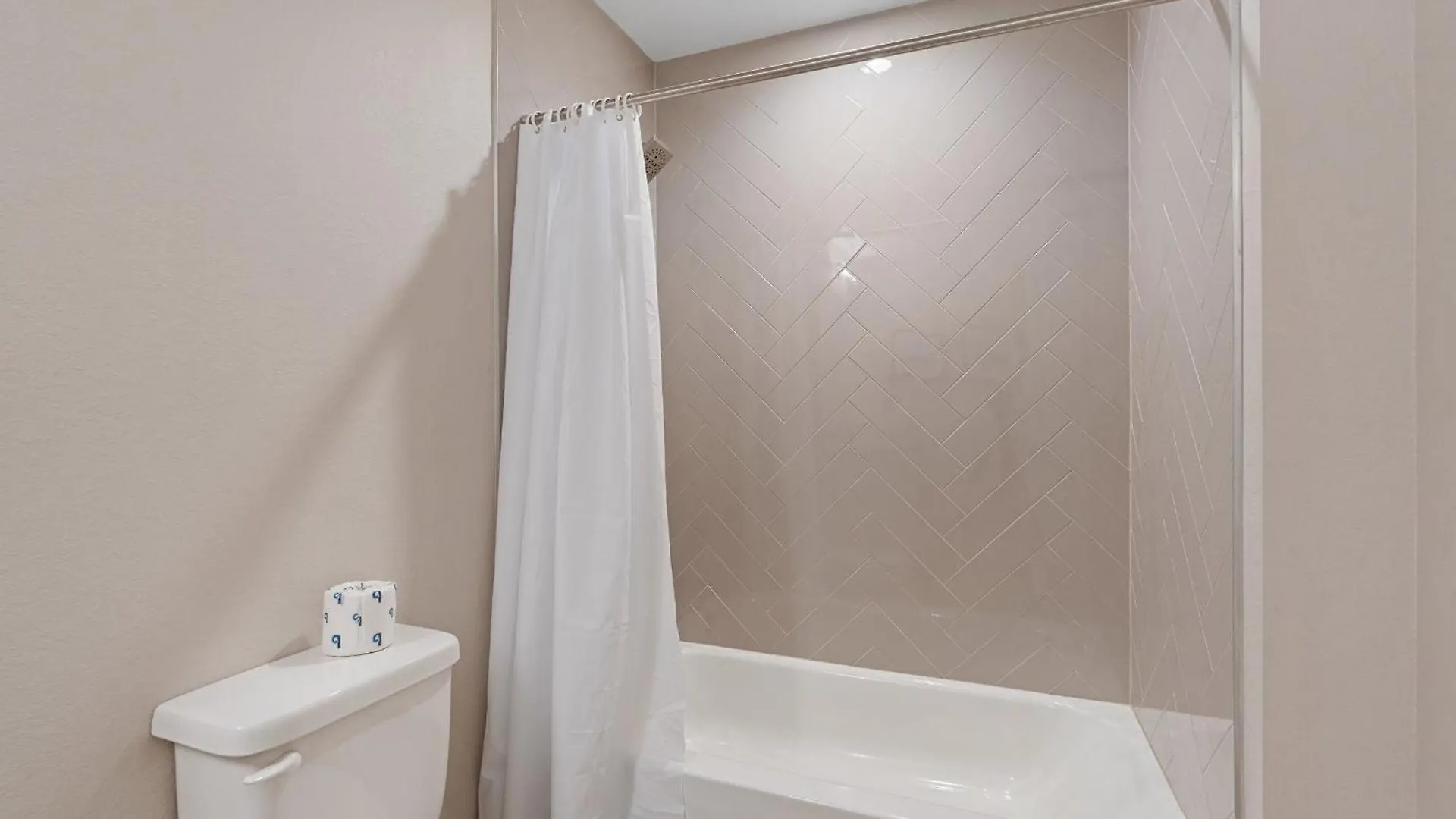 Holiday home Gulf Access With Boat Slip, Heated Saltwater Pool - Bacino Vistas 205 & 208 - Roelens Cape Coral