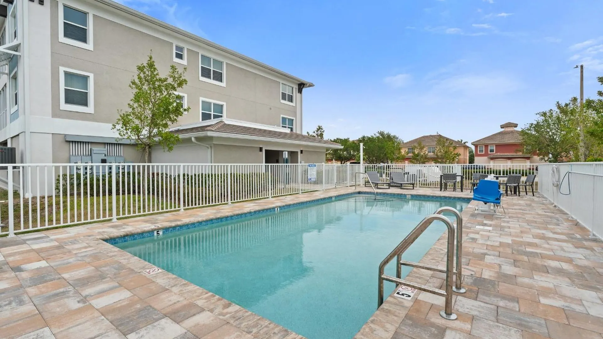 Holiday home Gulf Access With Boat Slip, Heated Saltwater Pool - Bacino Vistas 205 & 208 - Roelens *