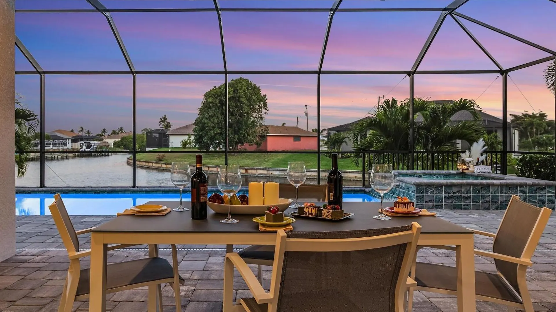 Gulf Access, Pool With Spa, Grill & Lanai - Ladyfish Landing - Roelens Vacations Holiday home Cape Coral