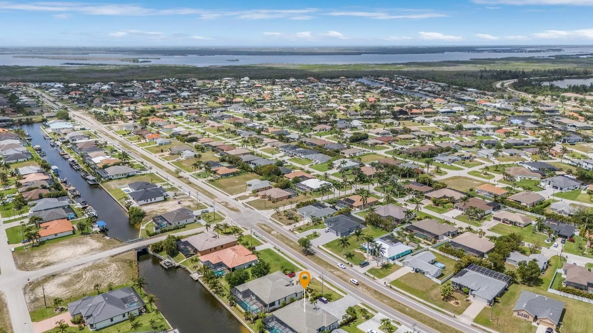 Gulf Access, Pool With Spa, Grill & Lanai - Ladyfish Landing - Roelens Vacations Holiday home *