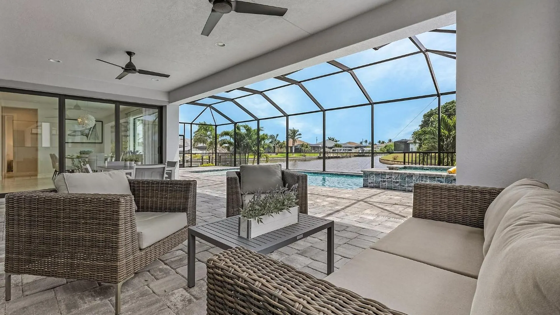 Gulf Access, Pool With Spa, Grill & Lanai - Ladyfish Landing - Roelens Vacations Cape Coral