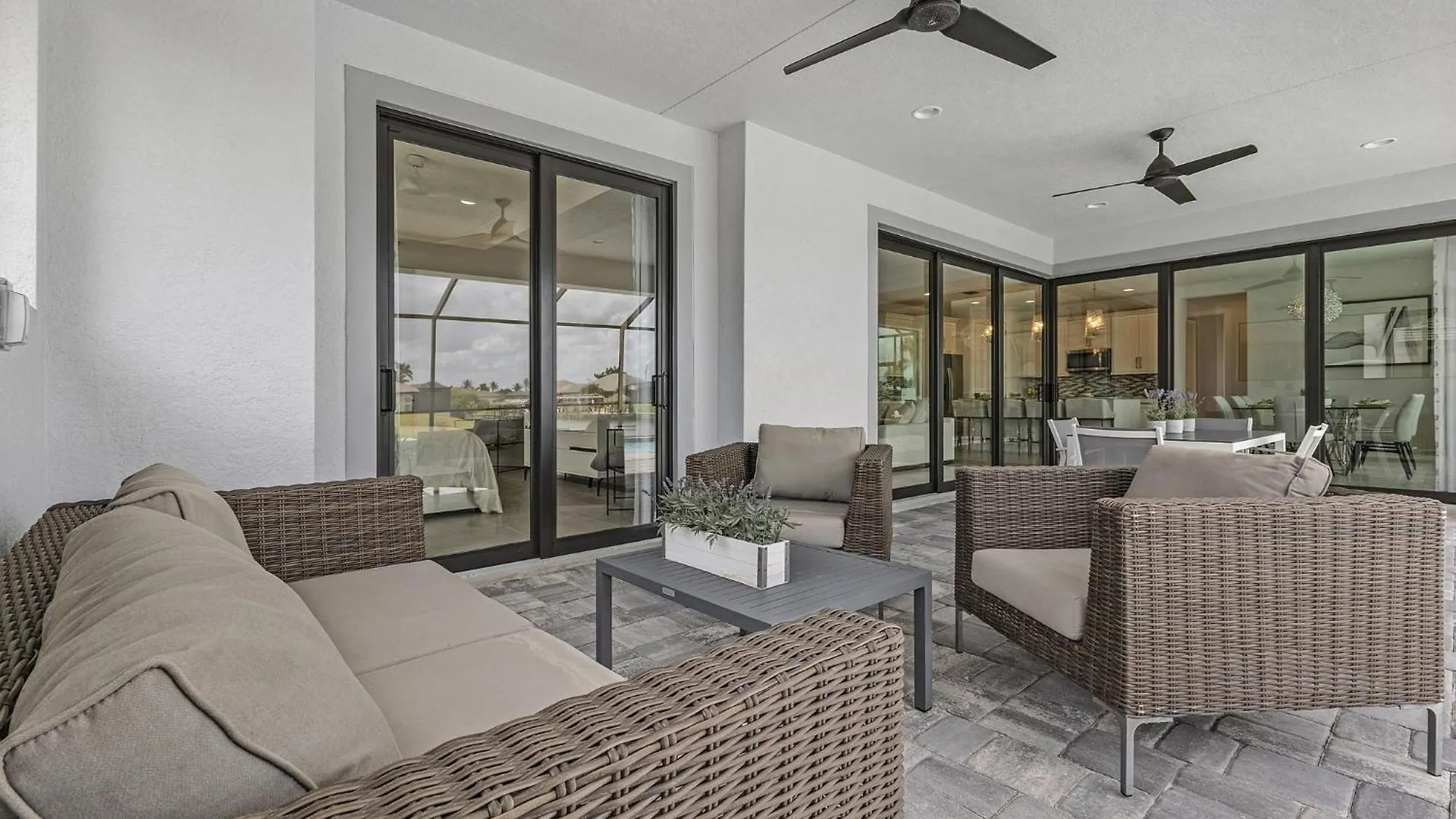 Holiday home Gulf Access, Pool With Spa, Grill & Lanai - Ladyfish Landing - Roelens Vacations Cape Coral