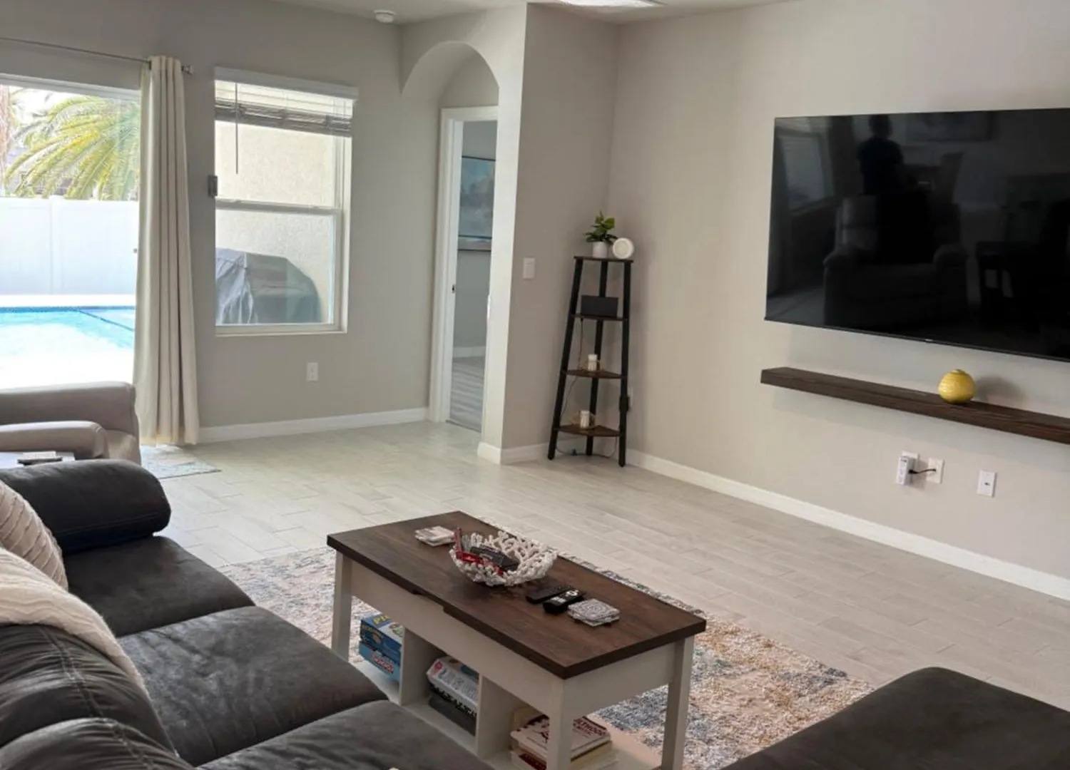 Holiday home 4br 3ba Cape House-pickleball Court-pool-hot Tub
