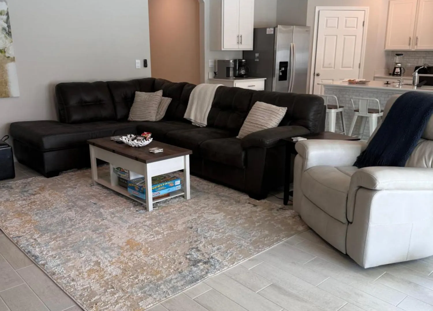 4br 3ba Cape House-pickleball Court-pool-hot Tub