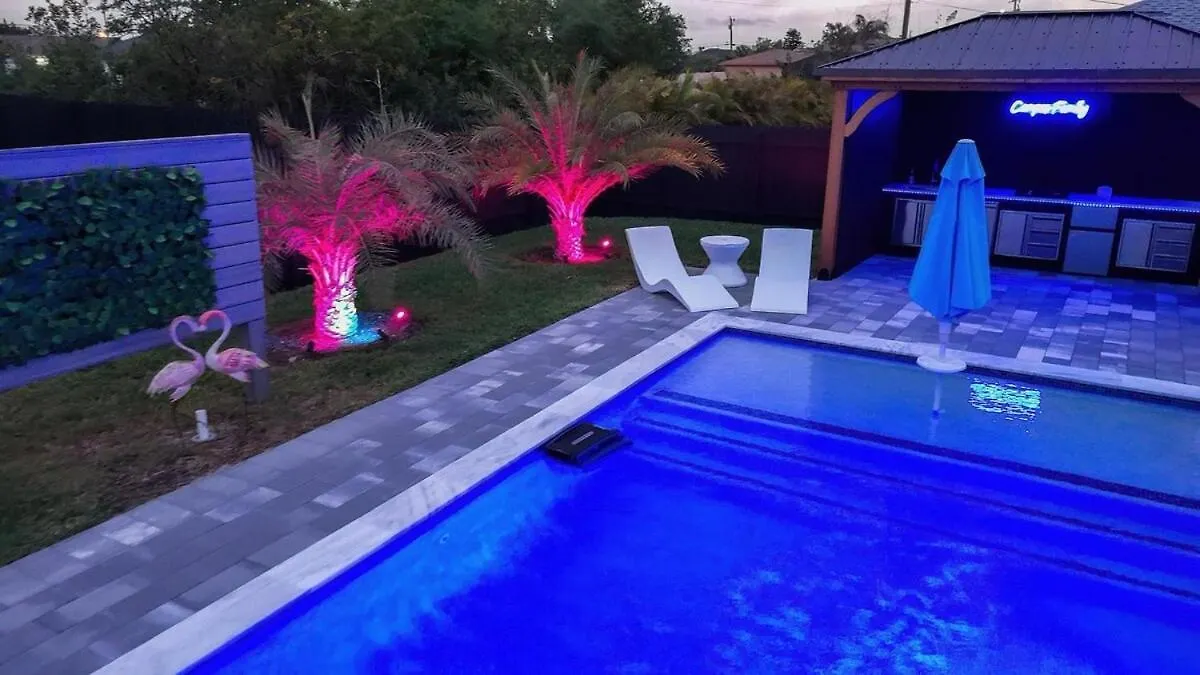 Campos Family - Heated Pool Holiday home