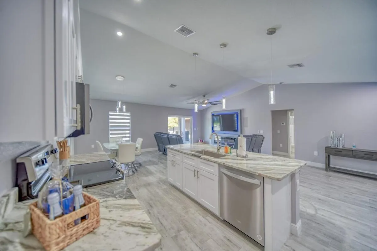 Campos Family - Heated Pool * Cape Coral
