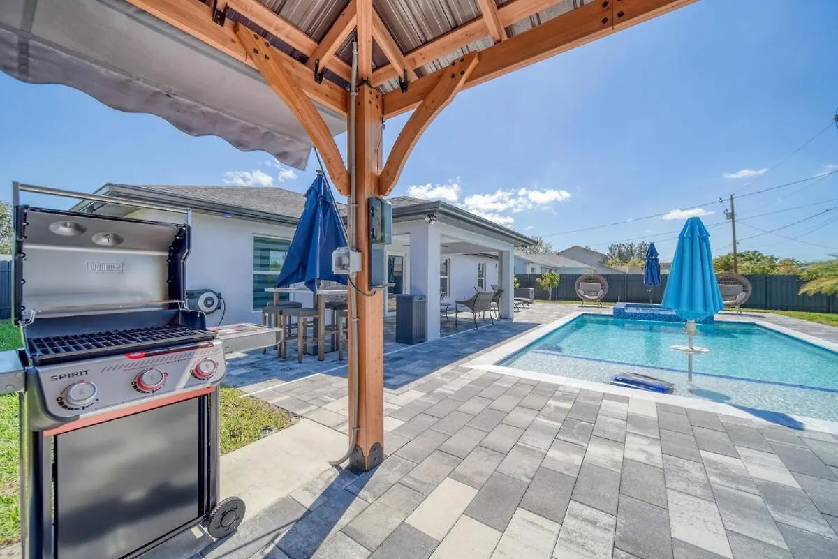 Campos Family - Heated Pool Holiday home Cape Coral