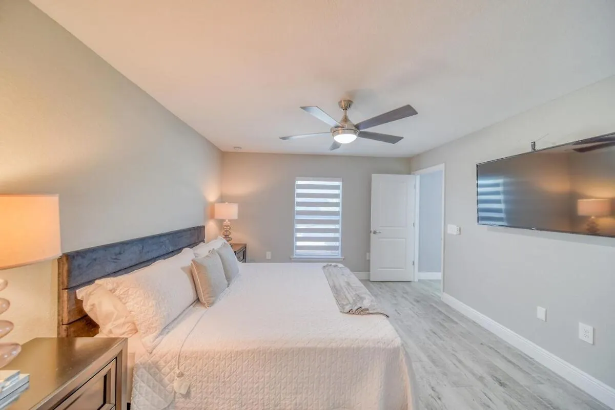 Campos Family - Heated Pool Holiday home Cape Coral