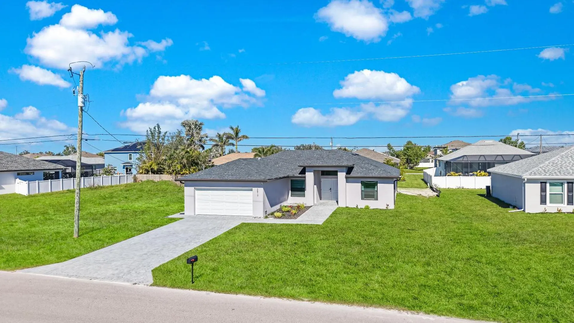 Holiday home Viera Modern Brand New And Pool