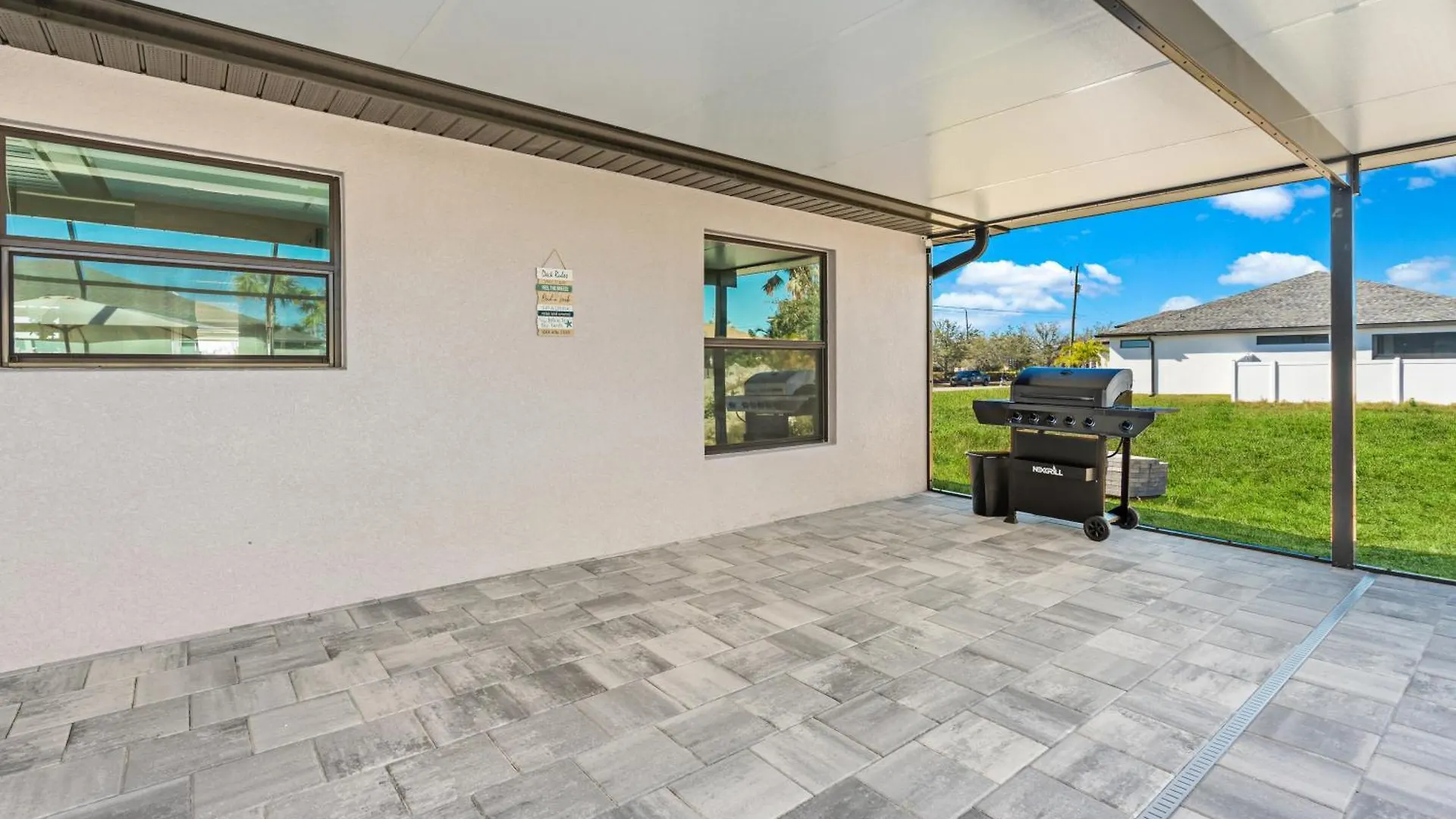 Holiday home Viera Modern Brand New And Pool Cape Coral
