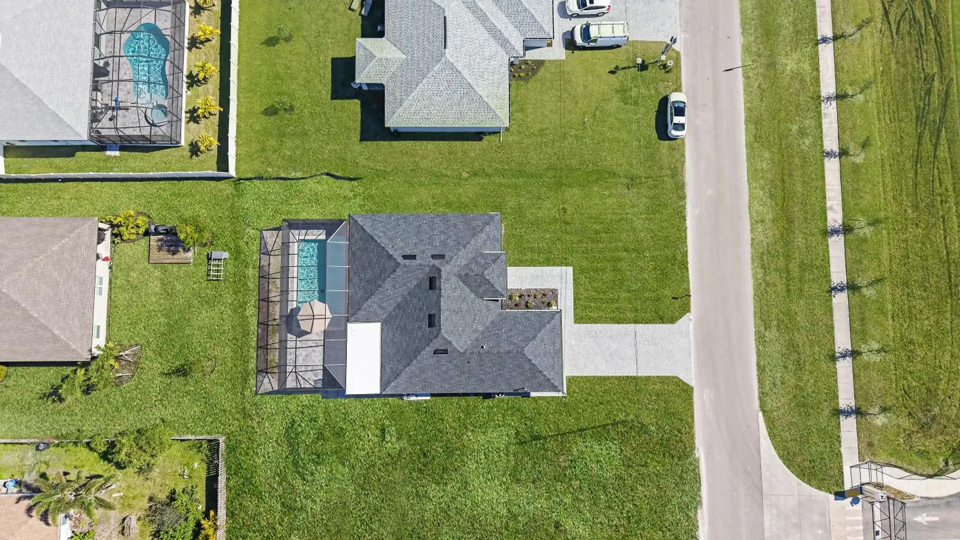 Viera Modern Brand New And Pool Holiday home Cape Coral