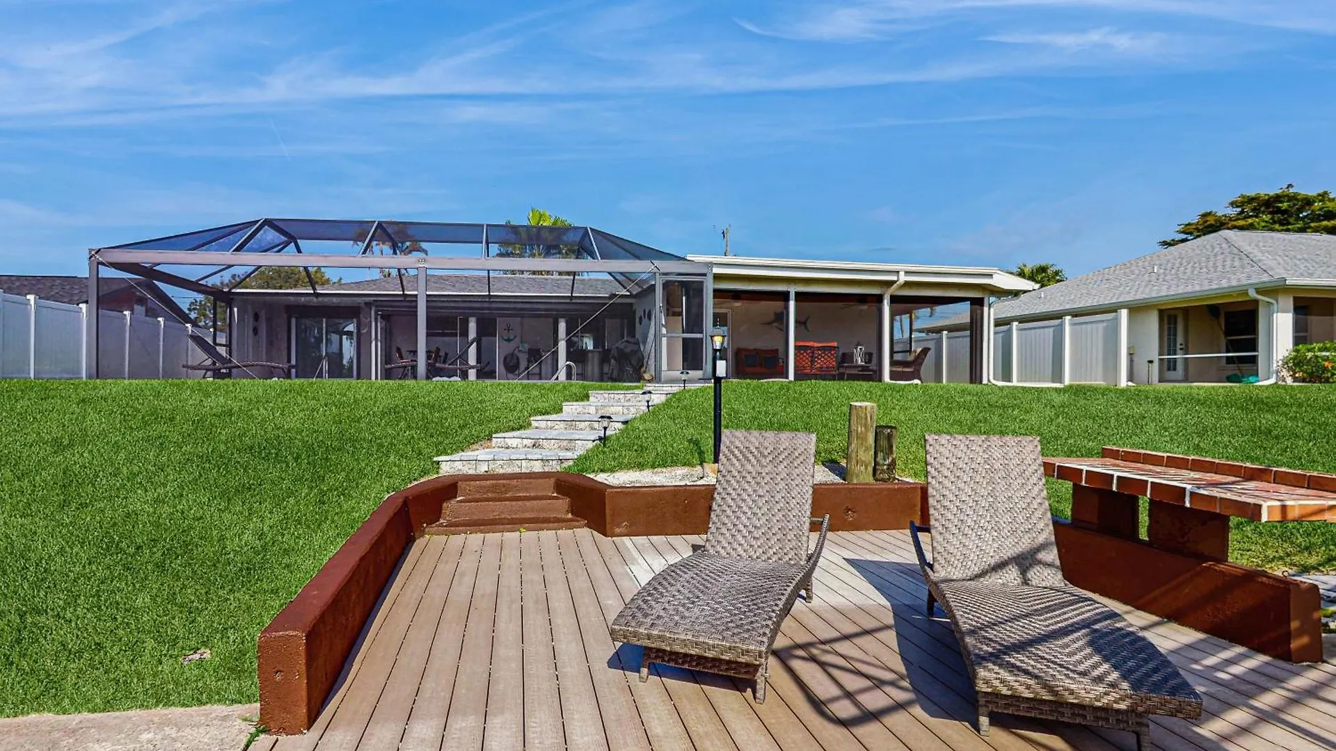 Holiday home Coral Canal Retreat *