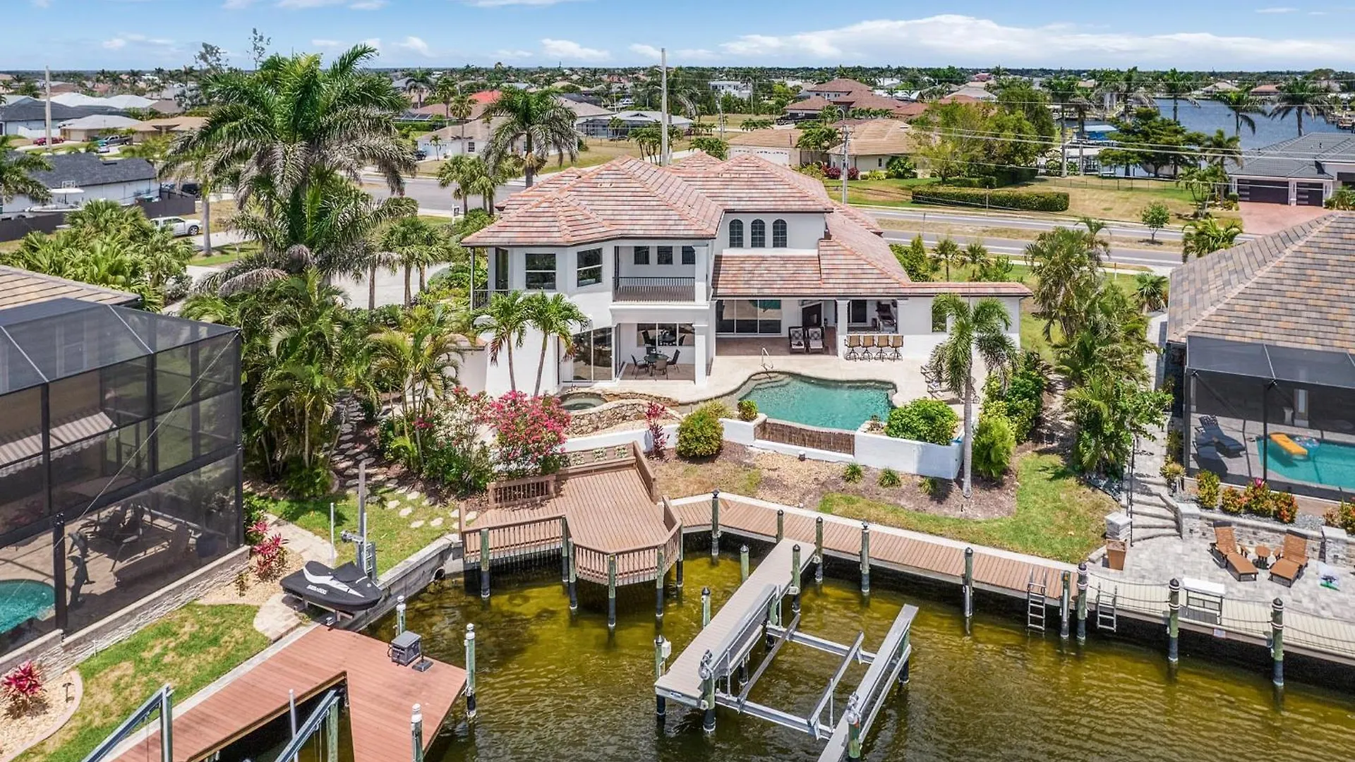 Heated Pool & With Waterfall, Gulf Access, Dock & Outdoor Kitchen - Camelia - Roelens Holiday home