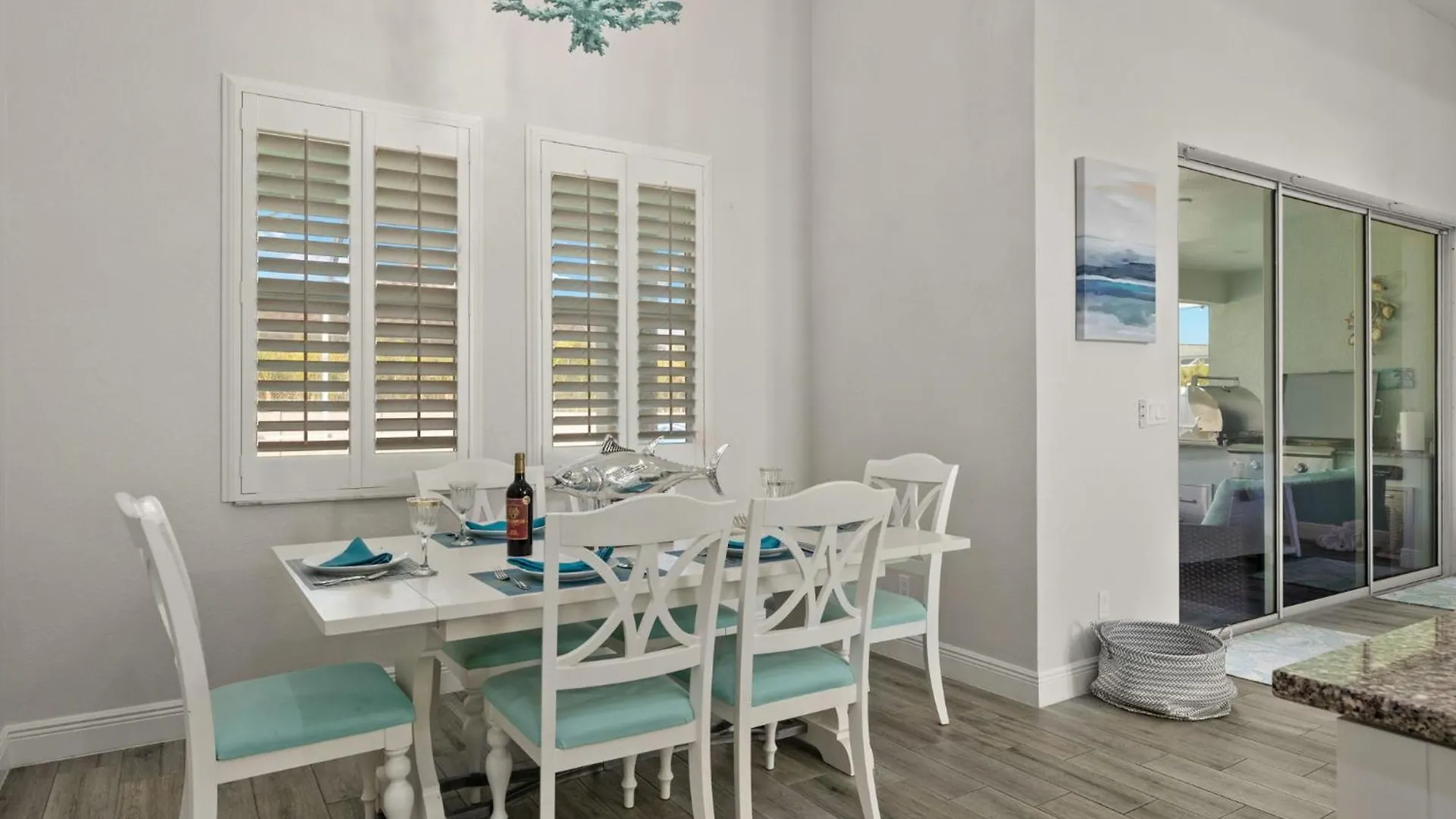 New Listing! Stunning 4 Bedroom With Electric-heated Pool And Fenced Yard - Karina Villa *