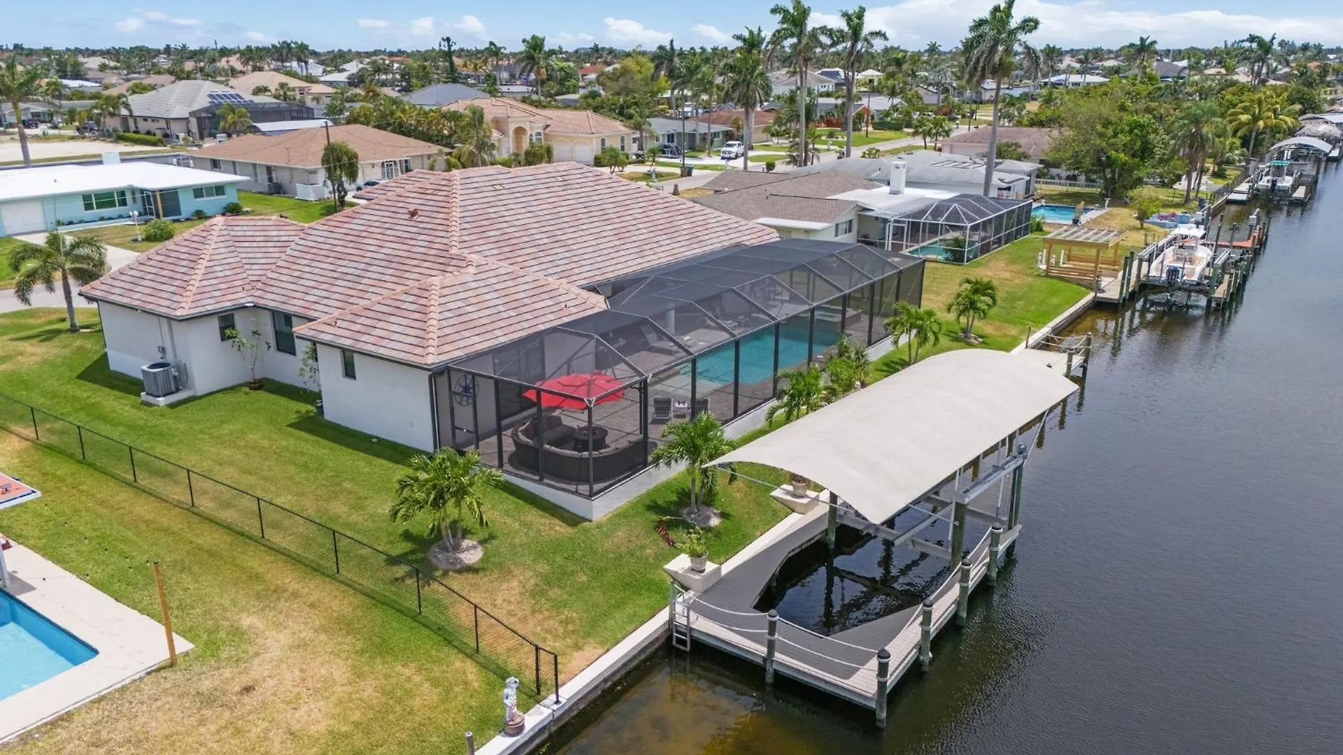 Holiday home Heated Pool & Spa, Bikes And Dock - The Flip Flop Stop - Roelens *