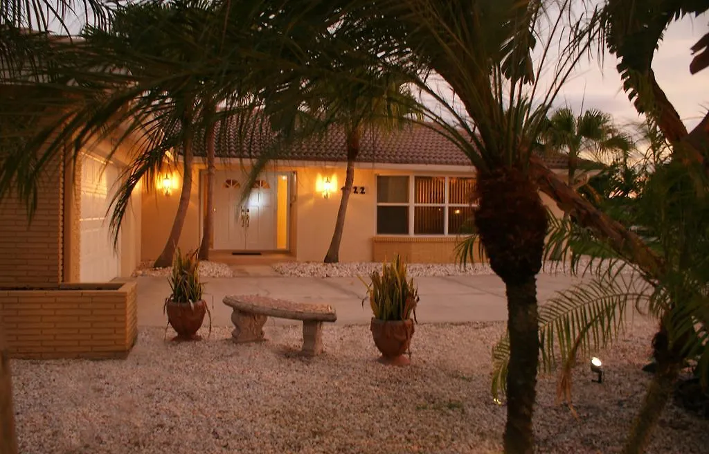 Villa Catalina Isles - Holidays In Paradise *