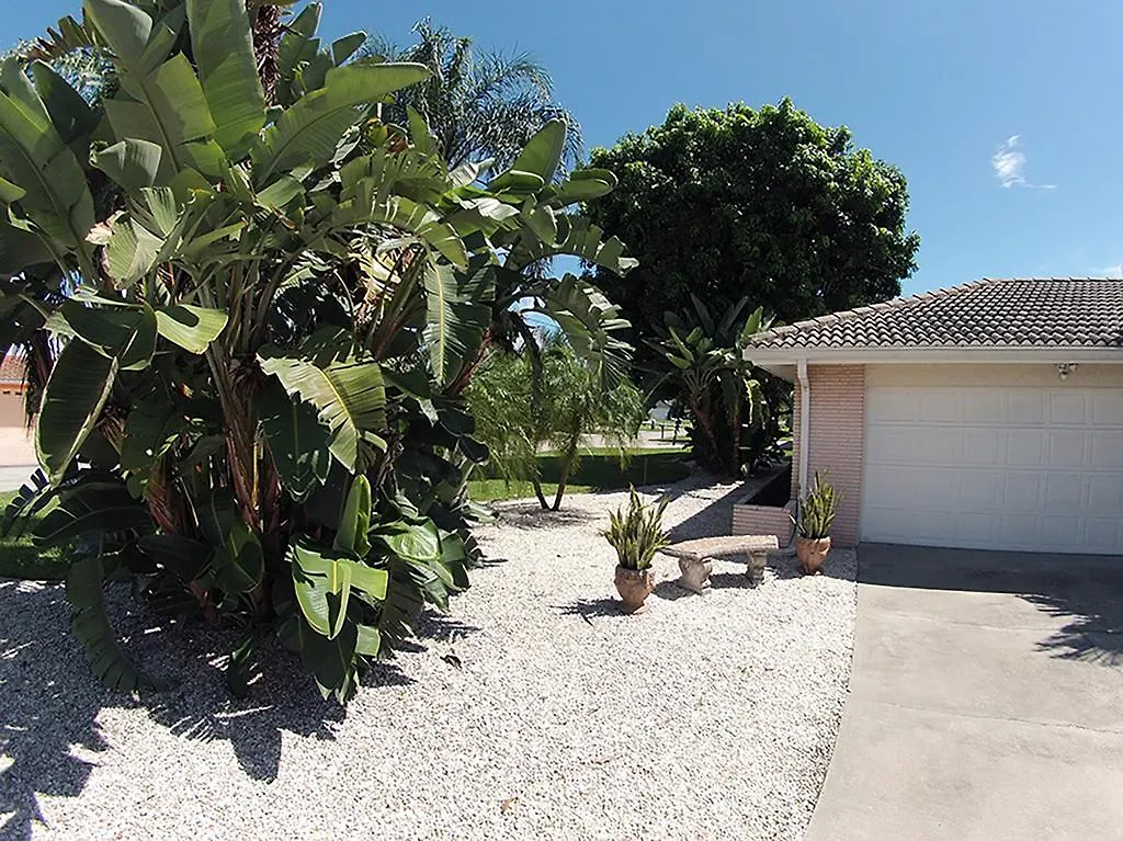 Catalina Isles - Holidays In Paradise Cape Coral