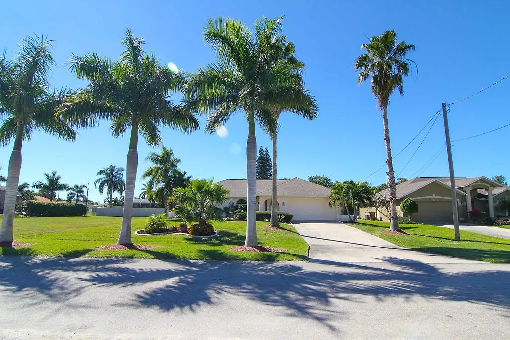 Holiday home Joella Cape Coral