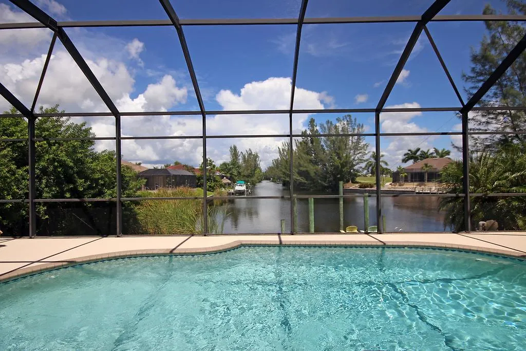 Villa Buttonwood Bay Sw Cape - Waterfront Private Locally Managed *
