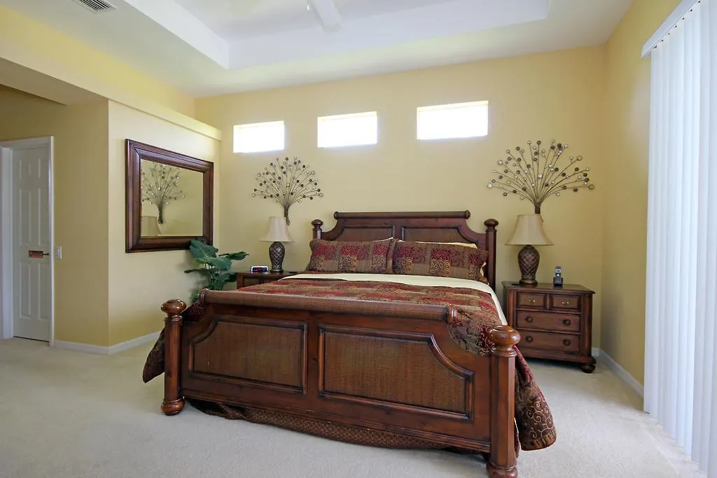 Buttonwood Bay Sw Cape - Waterfront Private Locally Managed Cape Coral