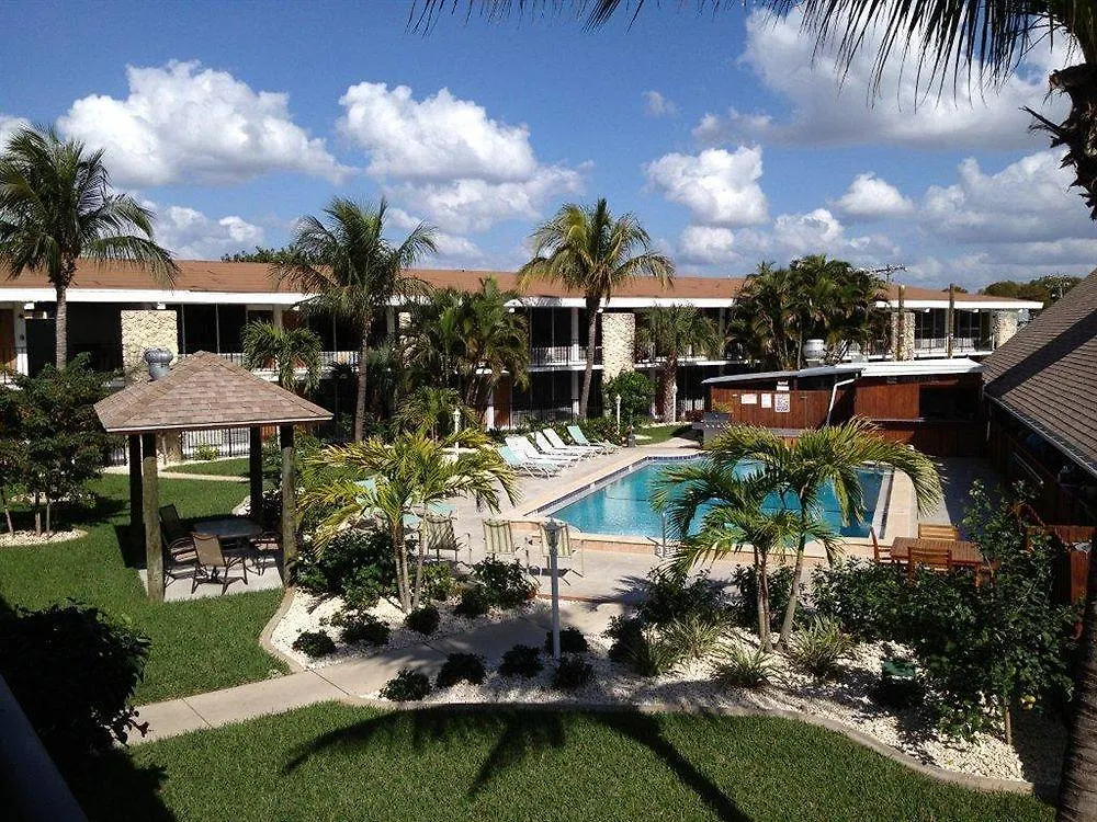 Dolphin Key - Cape Coral