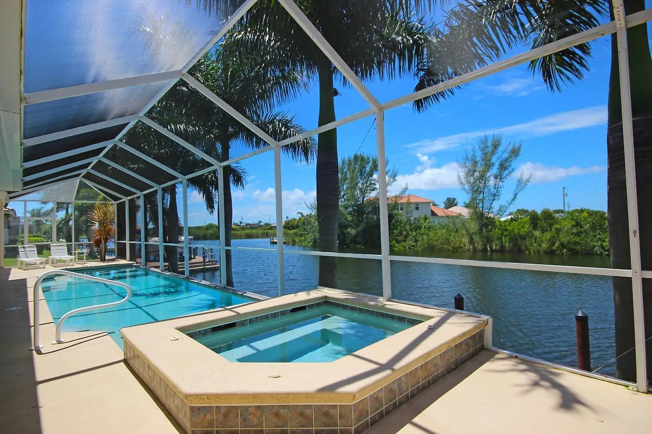 Villa Mangrove Bay Sw Cape - Waterfront Private Locally Owned & Managed, Fair & Honest Pricing *