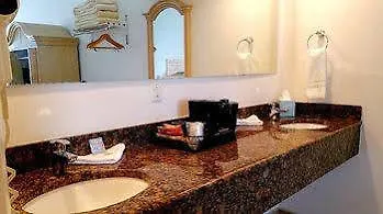 Dolphin Key - 3* Cape Coral
