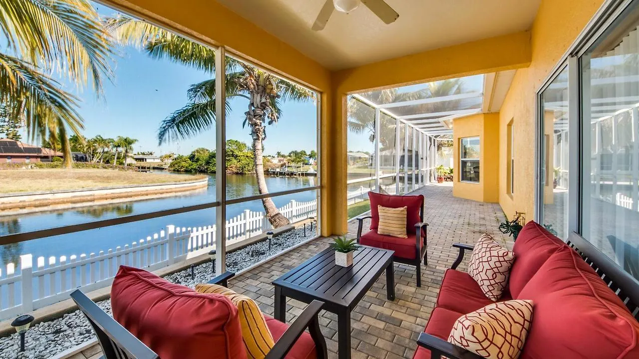 Courtney, Holiday home