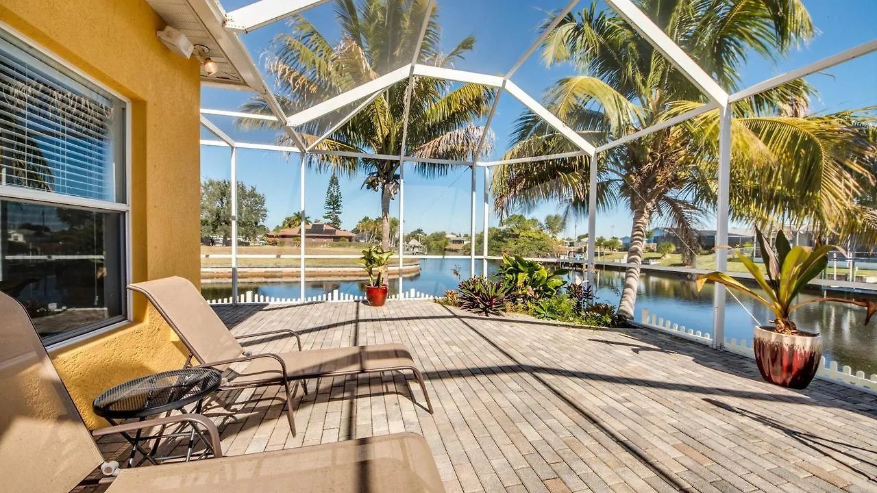 Courtney, Holiday home Cape Coral