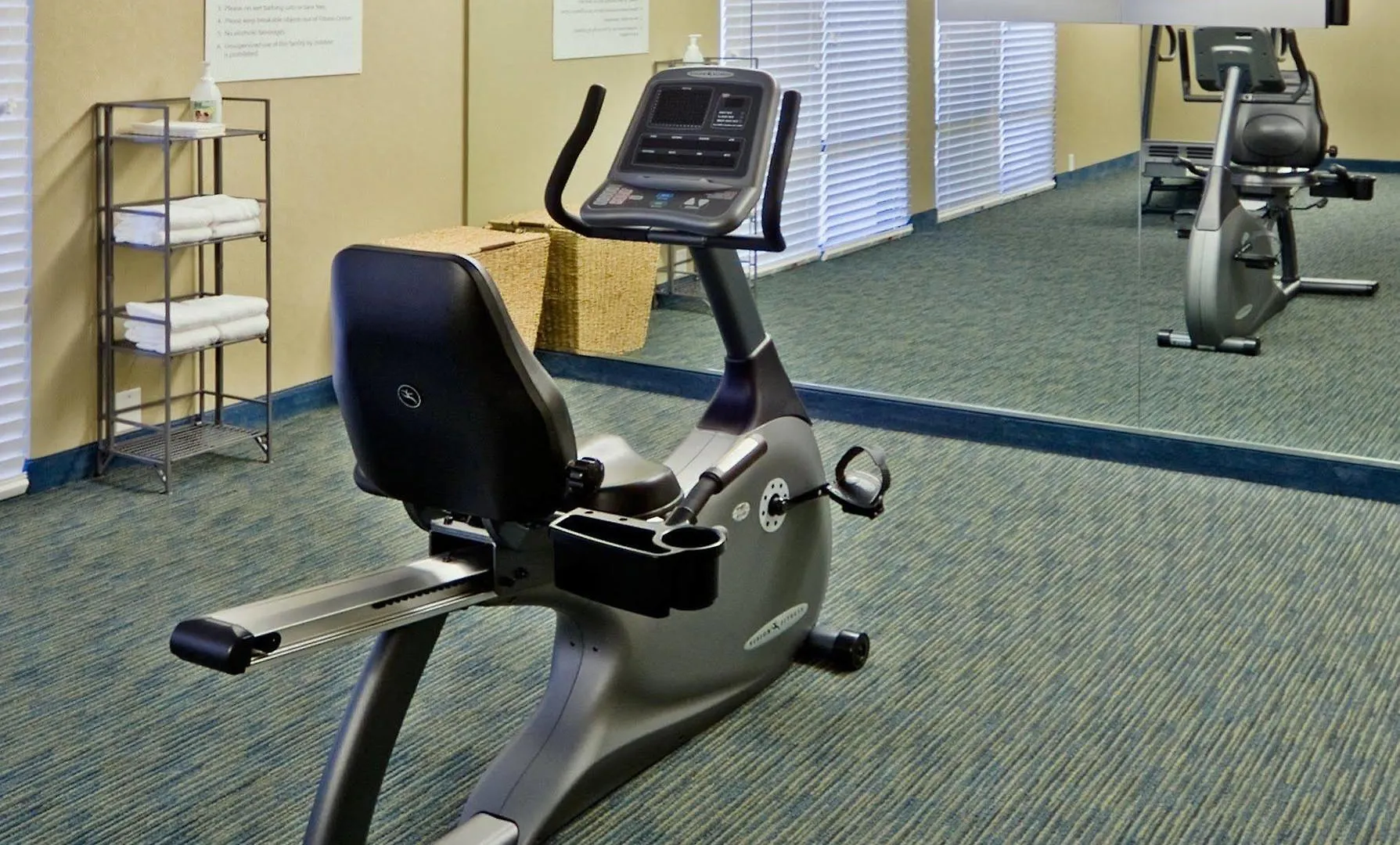Express Cape Coral-fort Myers Area By Ihg Hotel 3*