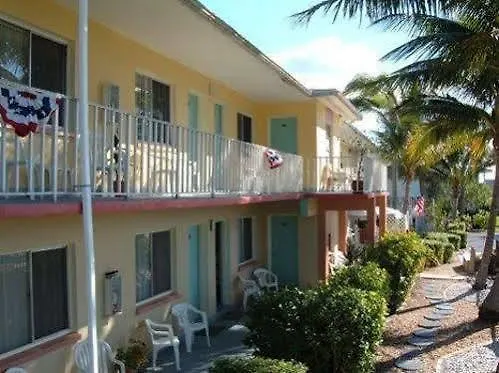 Semesteranläggning (resort) Hideaway Waterfront