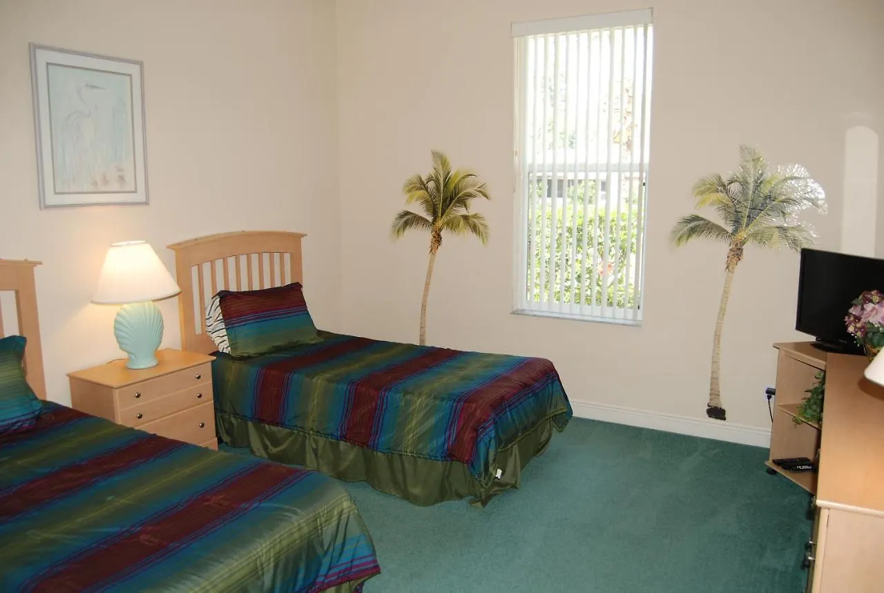 House Sunflower Holiday home Cape Coral