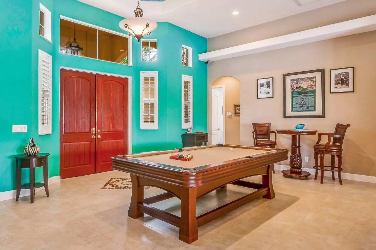 4 Bed 4 Bath In