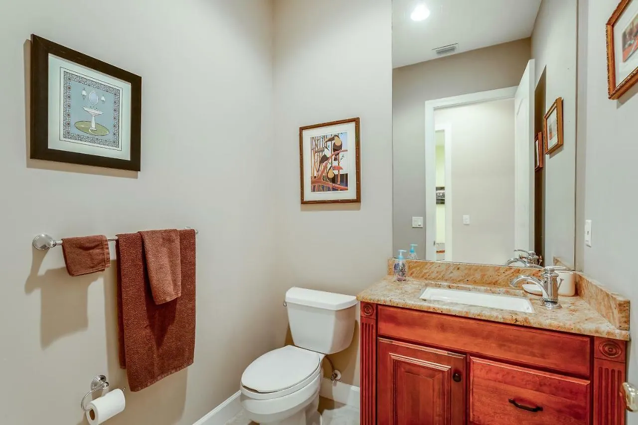 4 Bed 4 Bath In