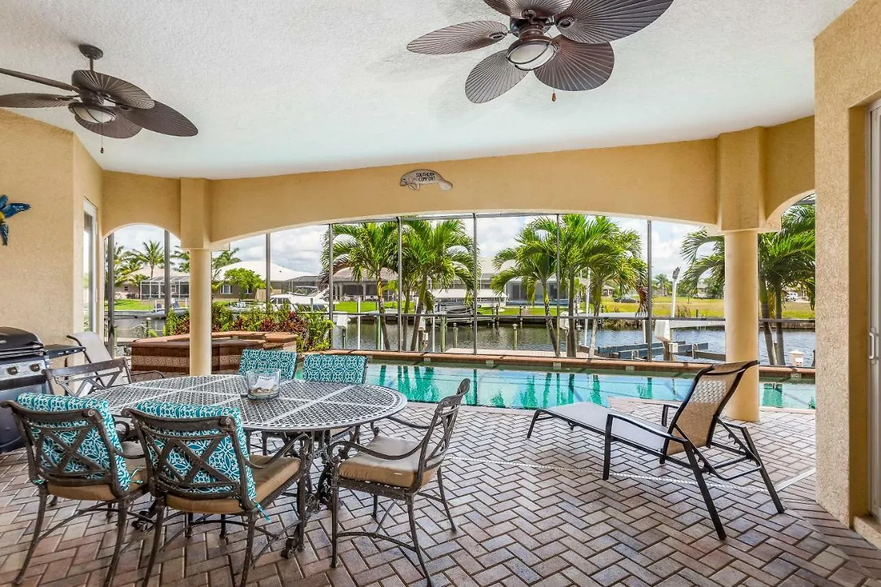 Holiday home 4 Bed 4 Bath In *