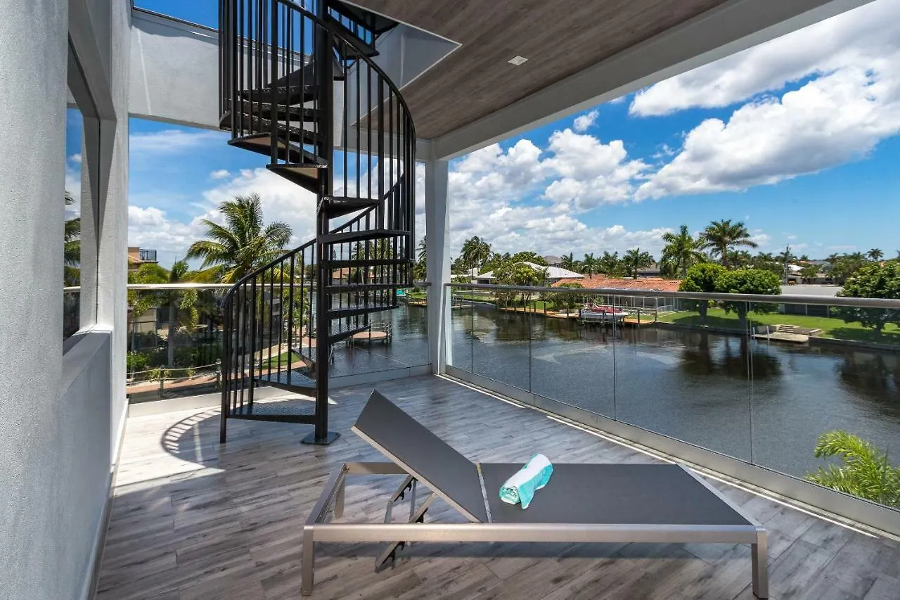 Cosmopolitan Villa Cape Coral