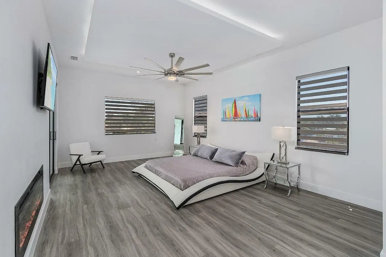 Cosmopolitan Villa