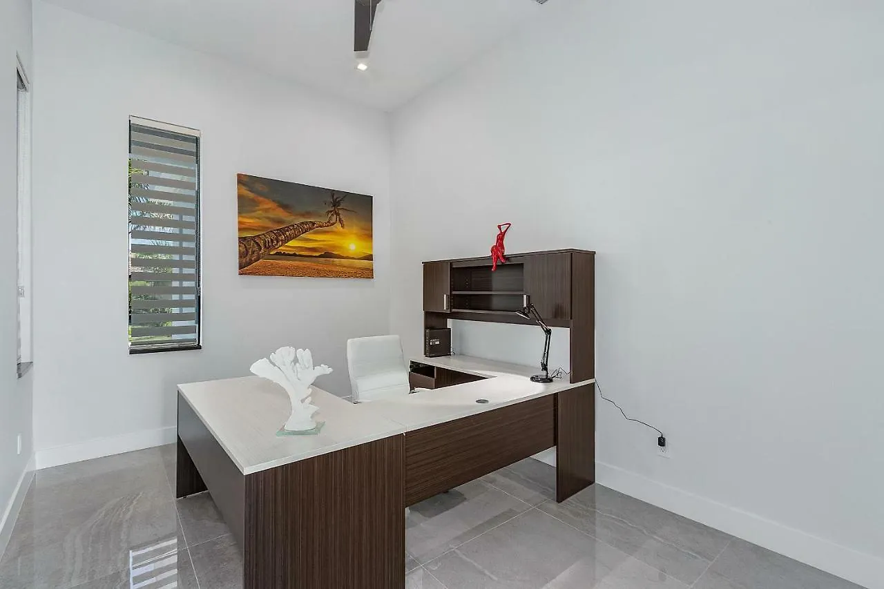 Cosmopolitan Villa