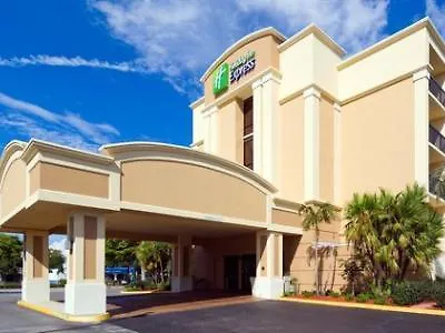 Express Cape Coral-fort Myers Area By Ihg 3*