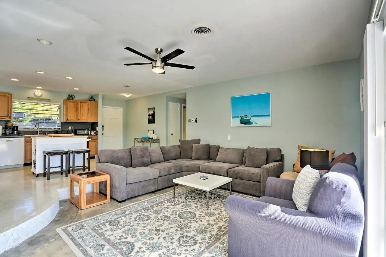 Waterfront Getaway With Kayaks And Bikes! * Cape Coral