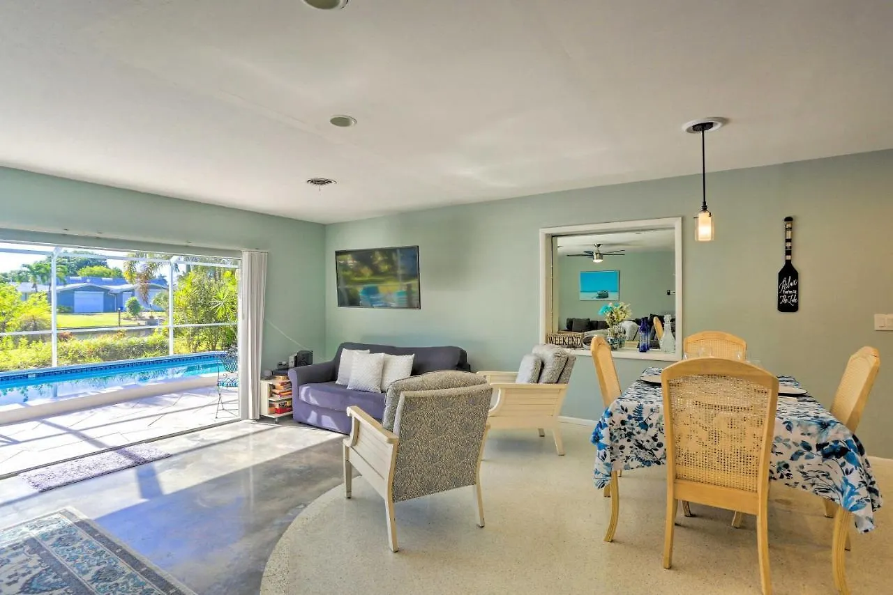 Waterfront Getaway With Kayaks And Bikes! * Cape Coral