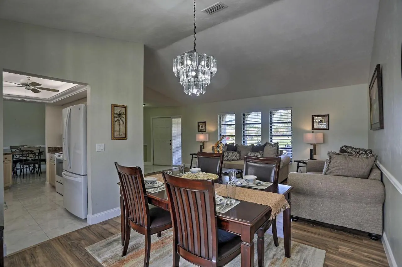 Holiday home Canal-front Retreat With Dock In Cape Coral! *