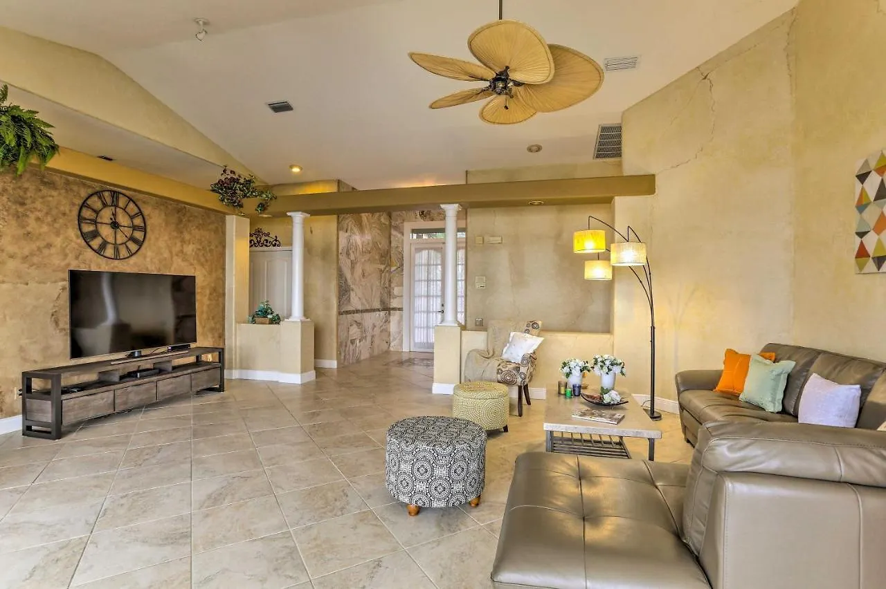 Lakefront With Private Pool And Dock! *