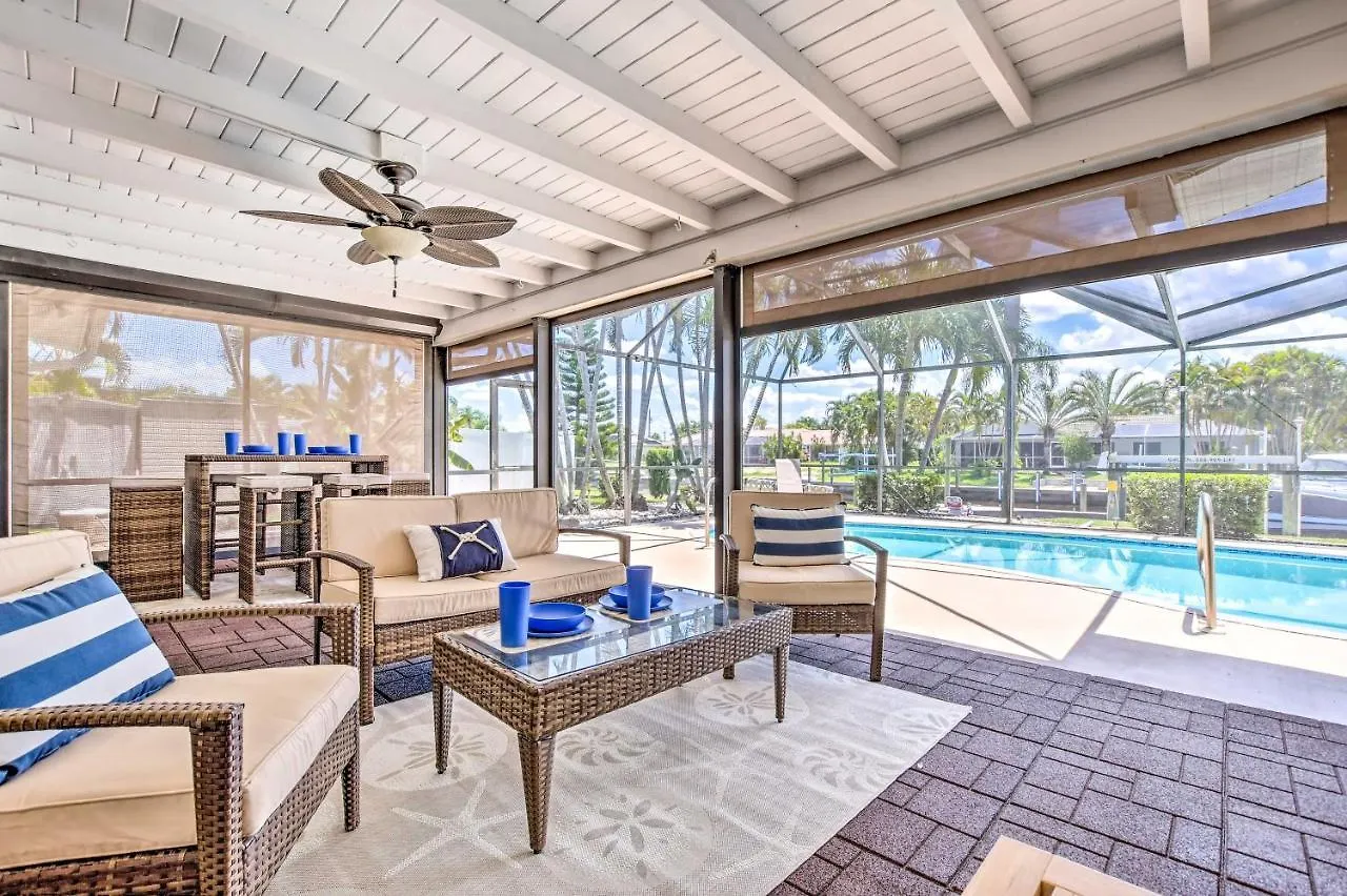 Waterfront Getaway With Pool And Dock! Holiday home Cape Coral