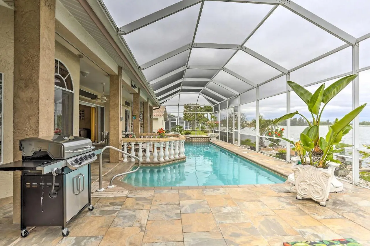 Lakefront With Private Pool And Dock! * Cape Coral