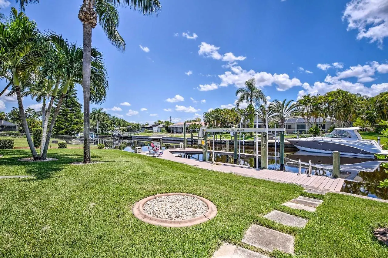 Waterfront Getaway With Pool And Dock! * Cape Coral
