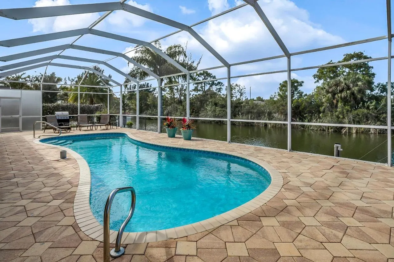 Holiday home Peaceful Palms Cape Coral
