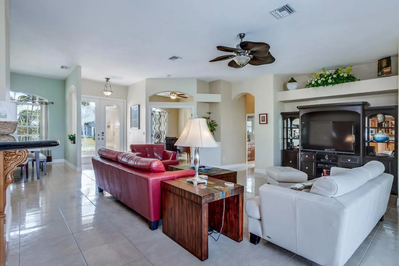 Holiday home Peaceful Palms Cape Coral