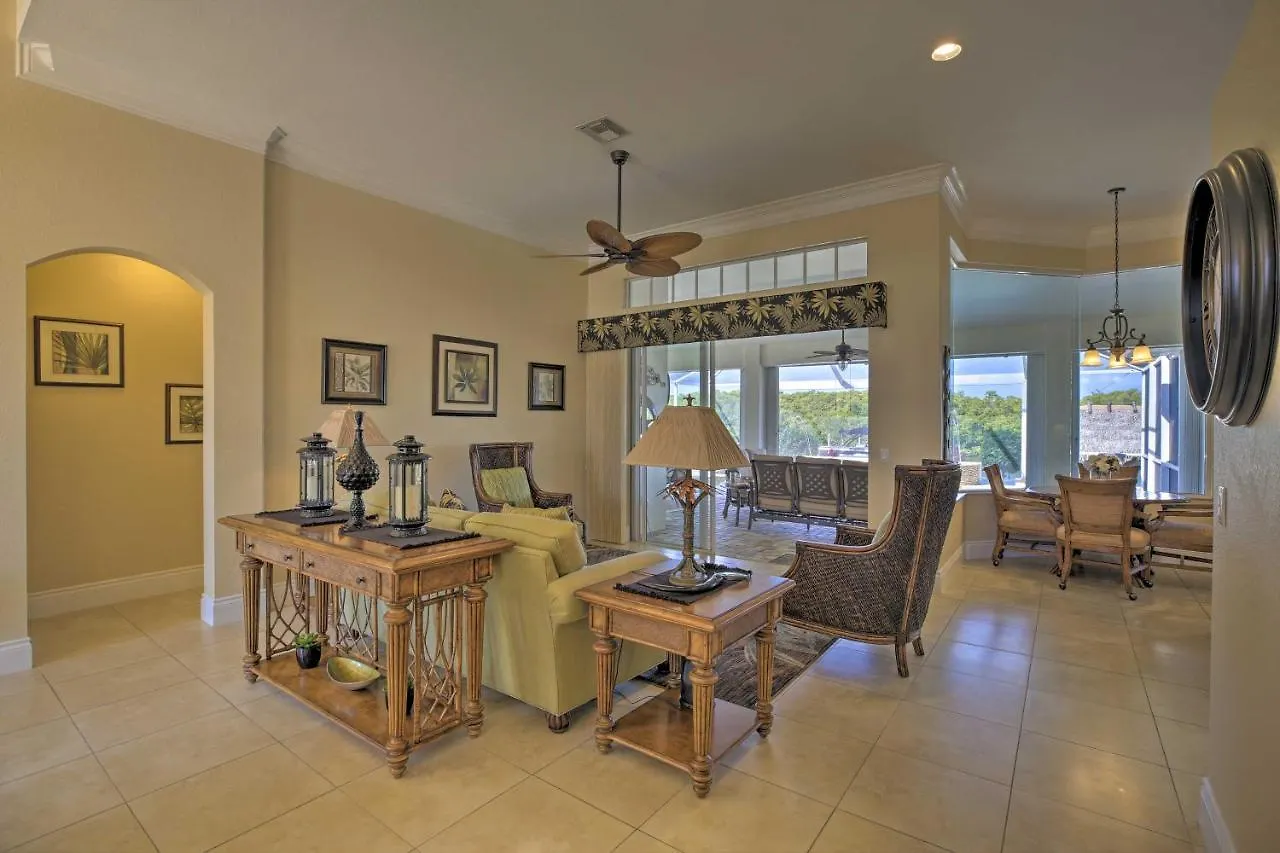 Waterfront With Private Dock And Lanai Cape Coral