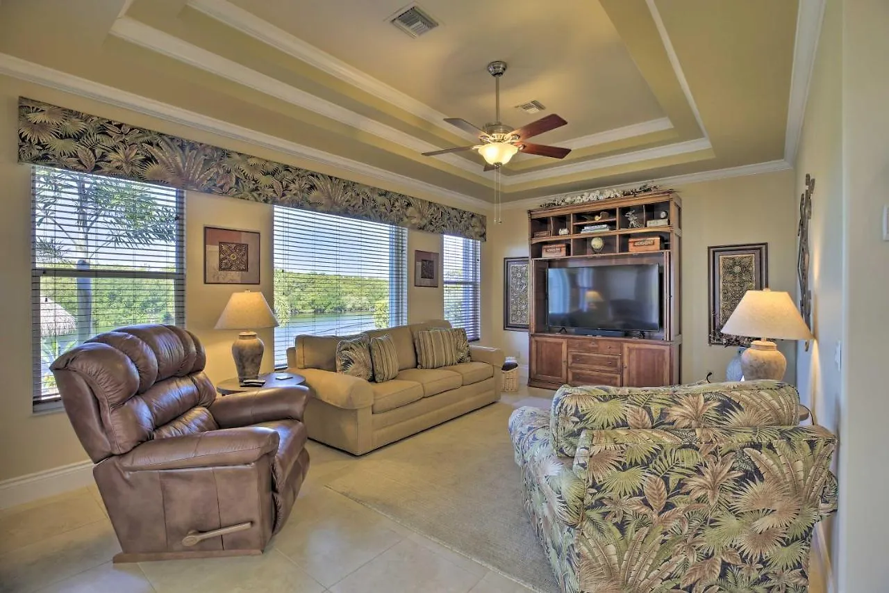 Waterfront With Private Dock And Lanai Cape Coral